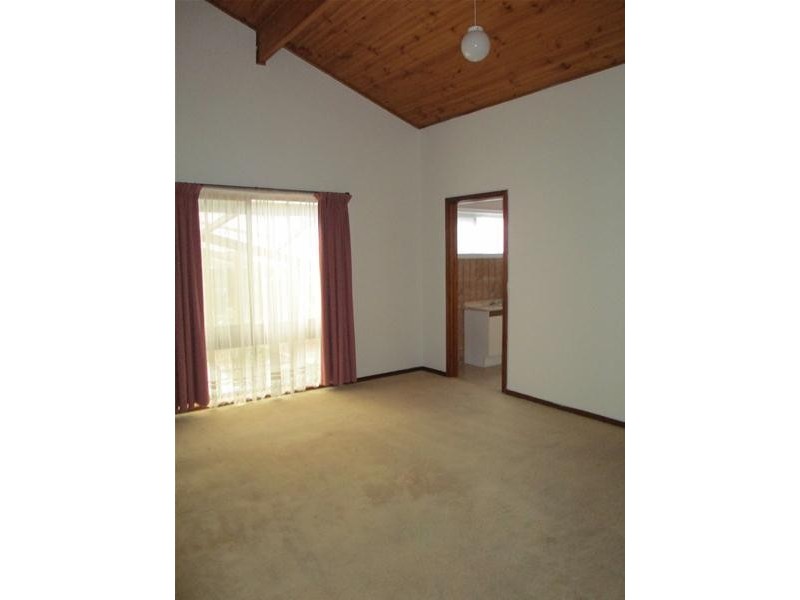 15 Granton Avenue, Endeavour Hills VIC 3802