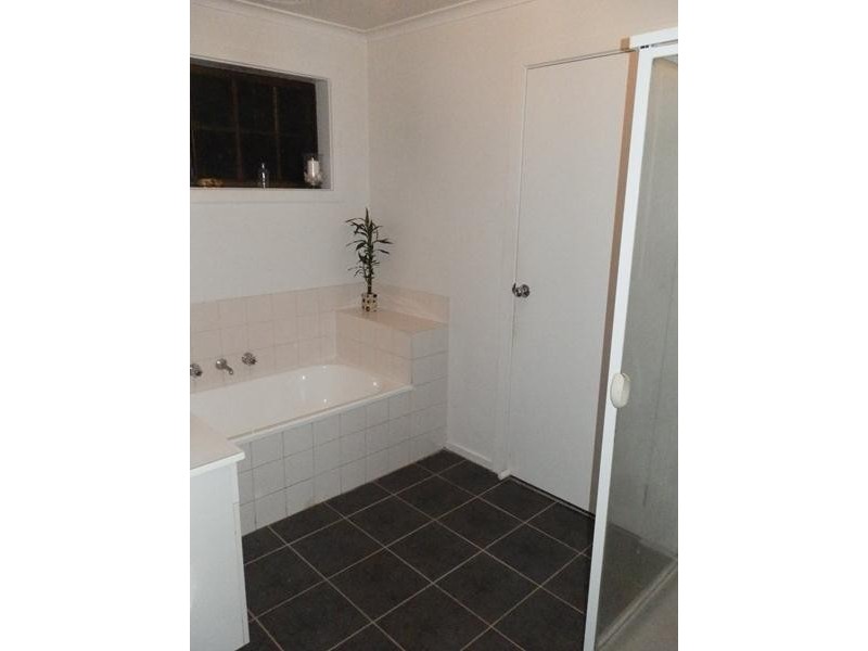 8 Keech Court, Noble Park North VIC 3174