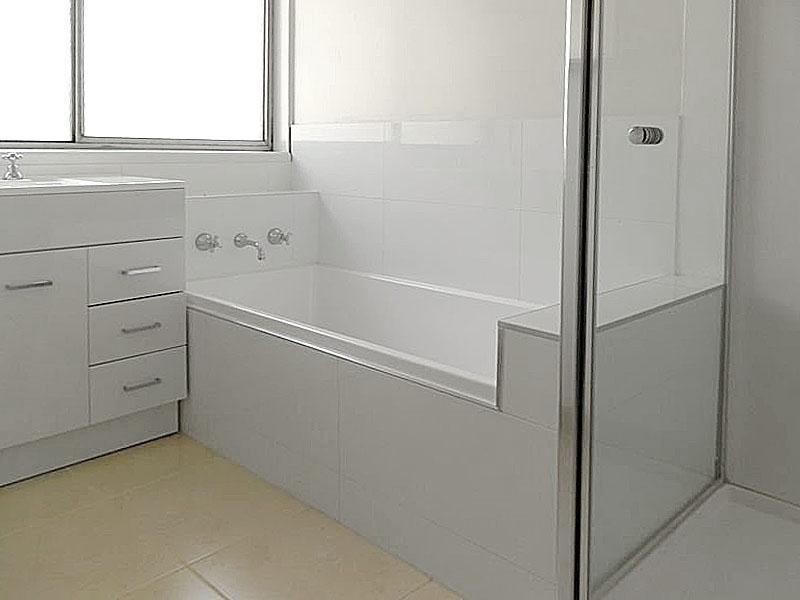 4 Essex Park Drive, Endeavour Hills VIC 3802