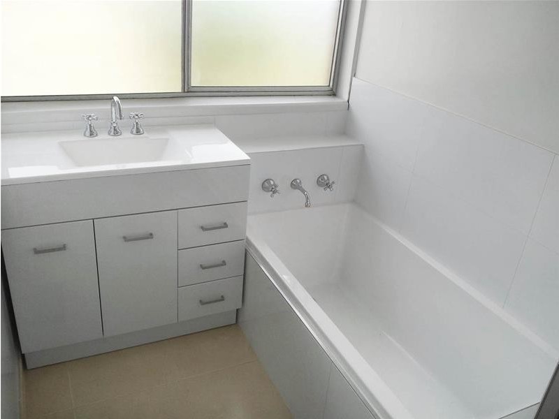 4 Essex Park Drive, Endeavour Hills VIC 3802