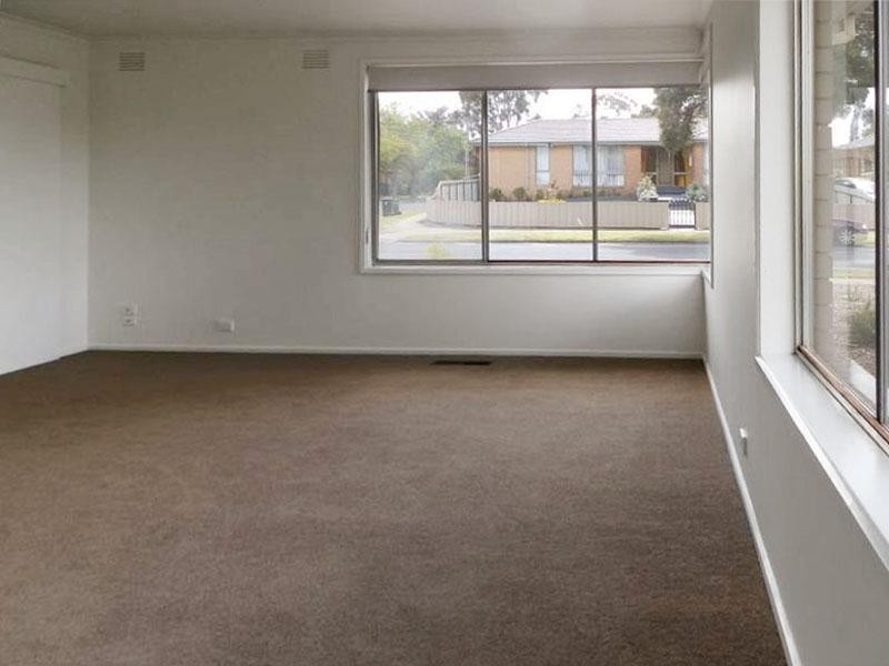 4 Essex Park Drive, Endeavour Hills VIC 3802