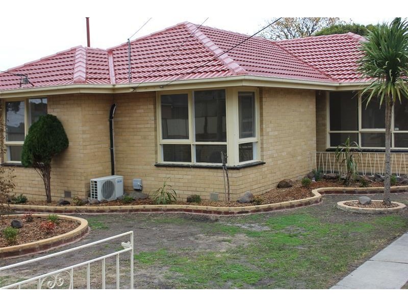 2 Boronia Avenue, Dandenong North VIC 3175