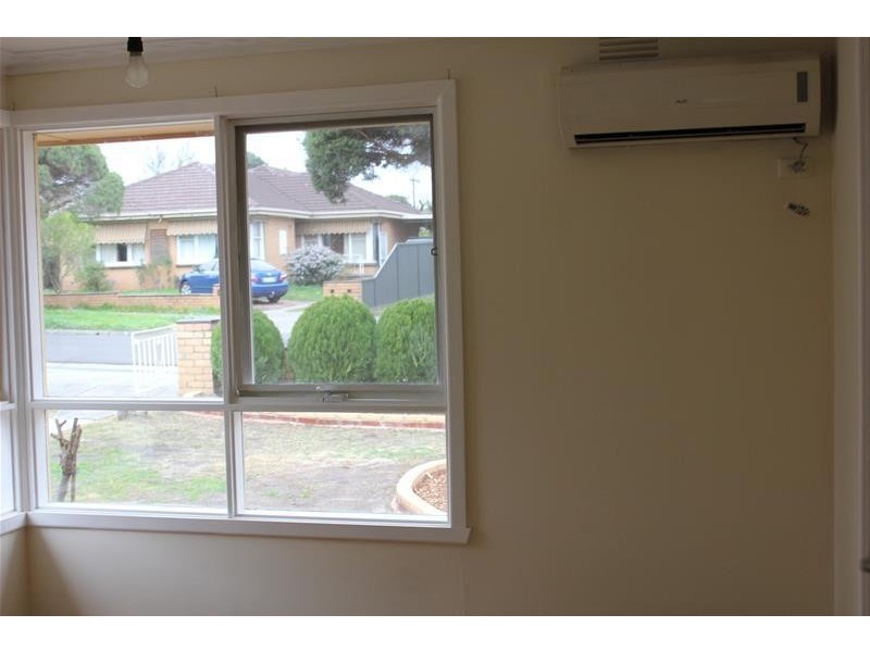 2 Boronia Avenue, Dandenong North VIC 3175