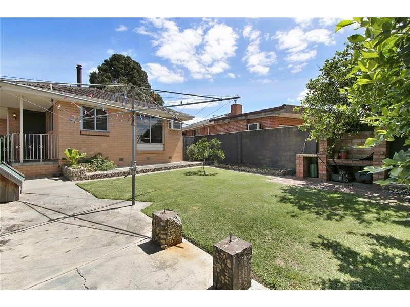 15 Blackmore Street, Dandenong North VIC 3175