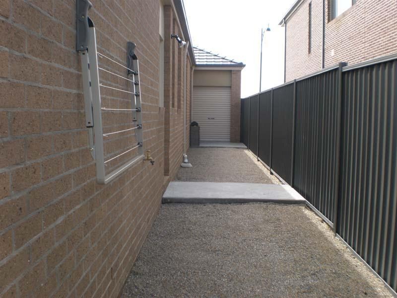 18 Darwin Way, Pakenham VIC 3810