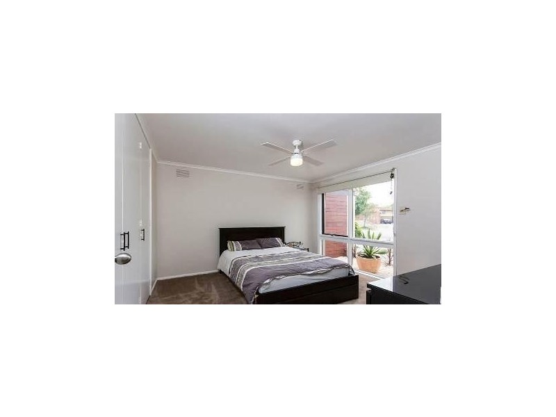 2 Albany Court, Endeavour Hills VIC 3802