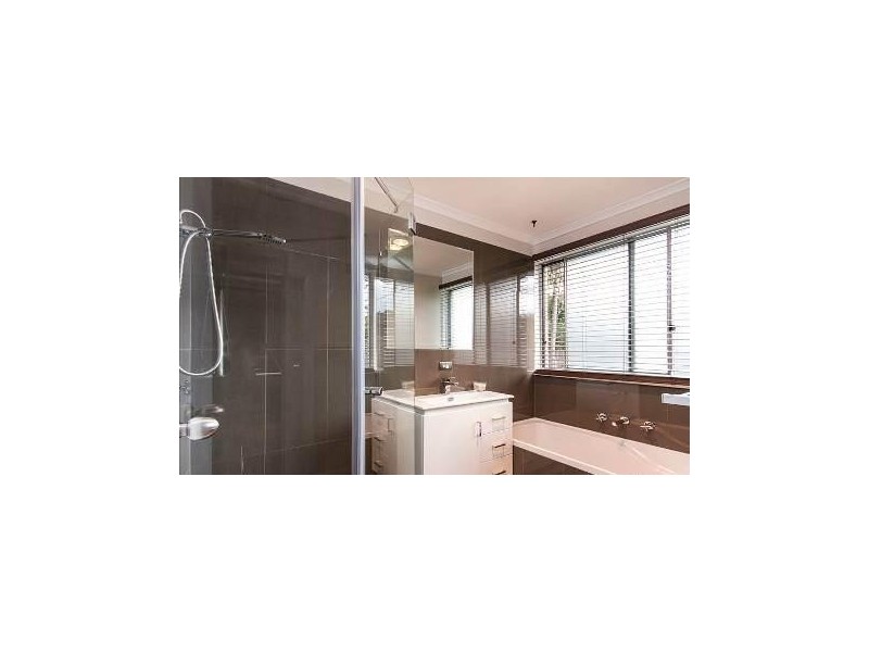 2 Albany Court, Endeavour Hills VIC 3802