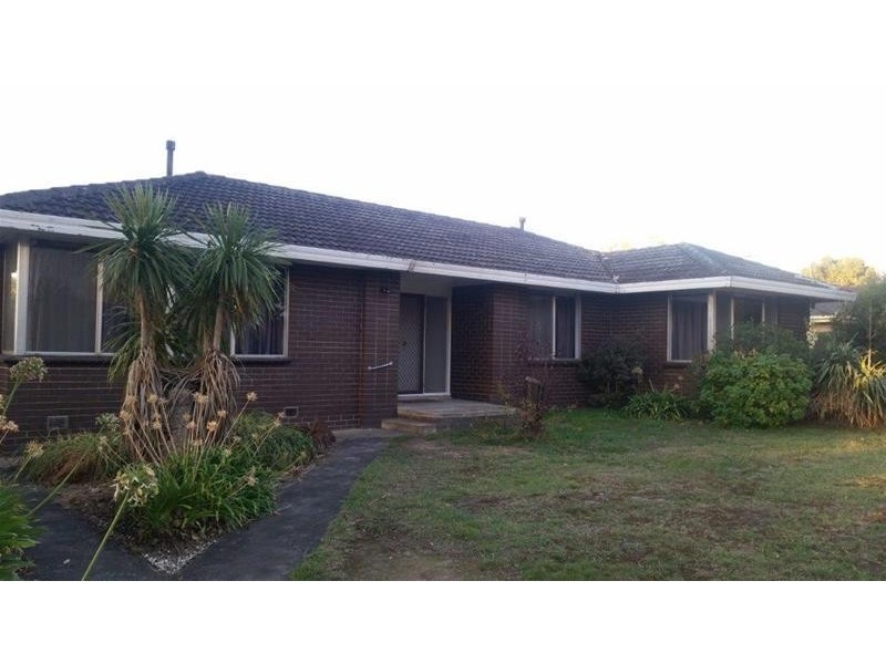 50 Edinborough Street, Hallam VIC 3803