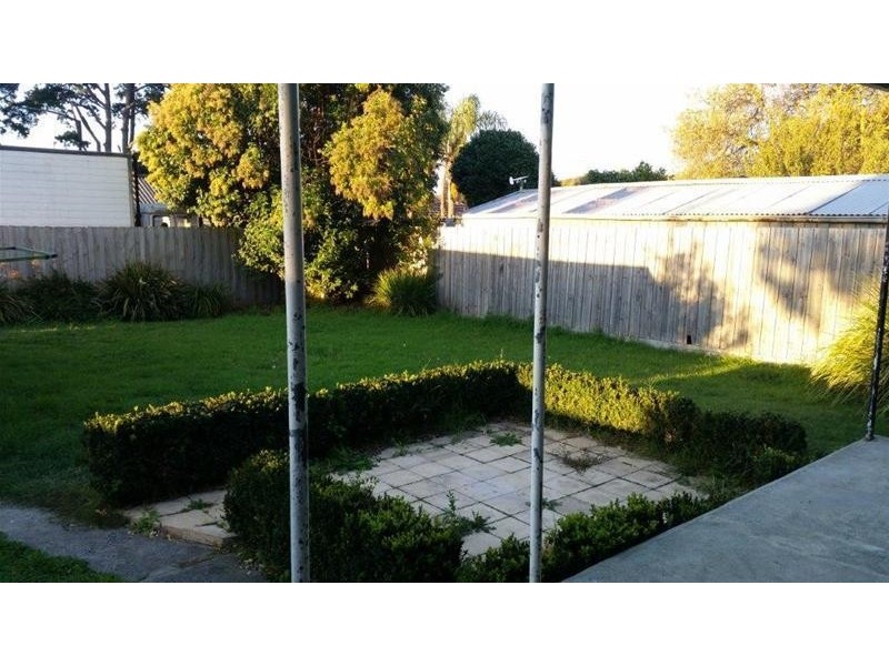 50 Edinborough Street, Hallam VIC 3803