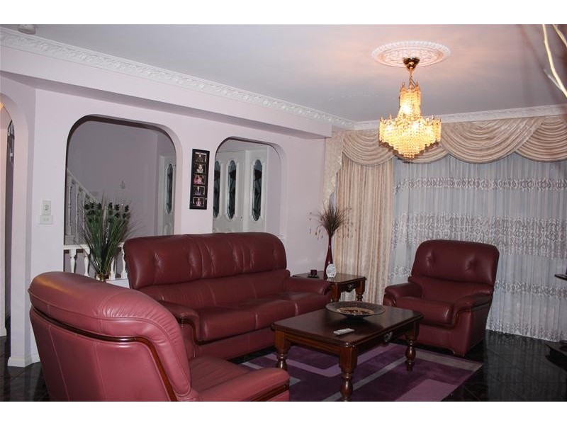 36 David Collins Drive, Endeavour Hills VIC 3802