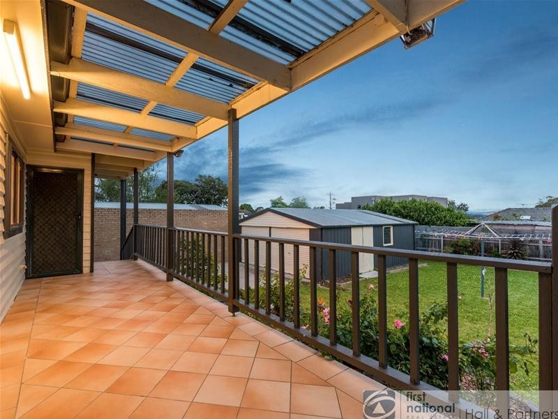 4 Wallace Avenue, Dandenong VIC 3175