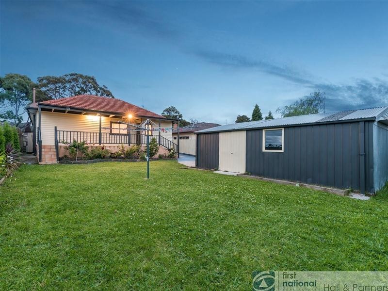 4 Wallace Avenue, Dandenong VIC 3175