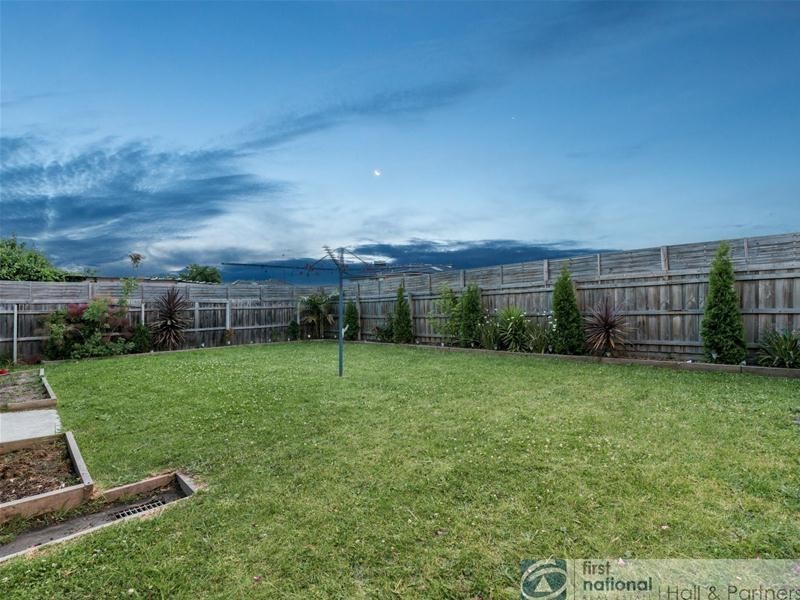 4 Wallace Avenue, Dandenong VIC 3175