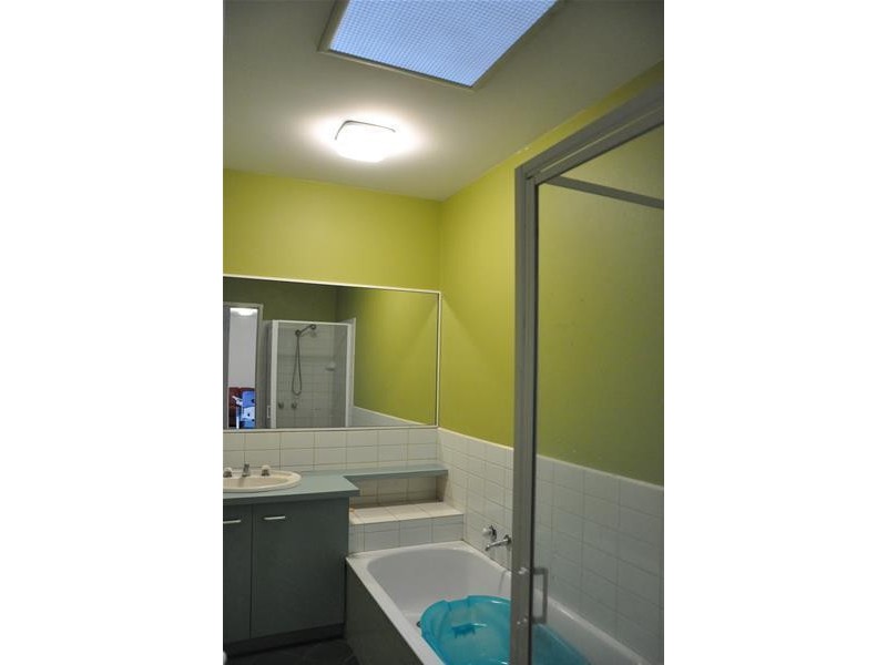 3/2 Shrives Road, Narre Warren VIC 3805