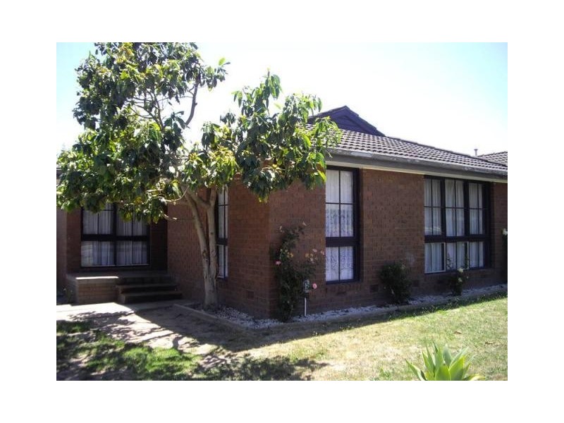 95 Shelton Crescent, Noble Park North VIC 3174