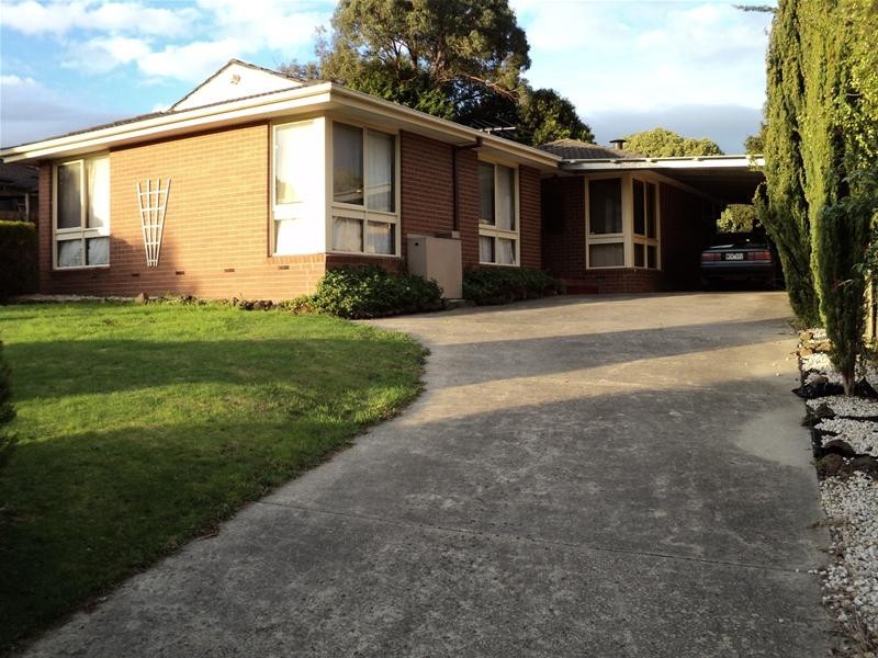 10 Judge Rise, Endeavour Hills VIC 3802