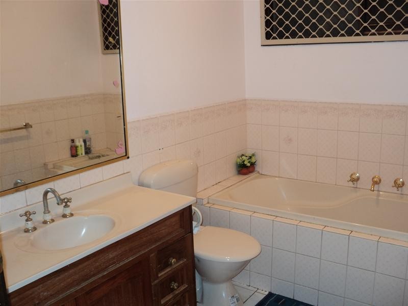 10 Judge Rise, Endeavour Hills VIC 3802