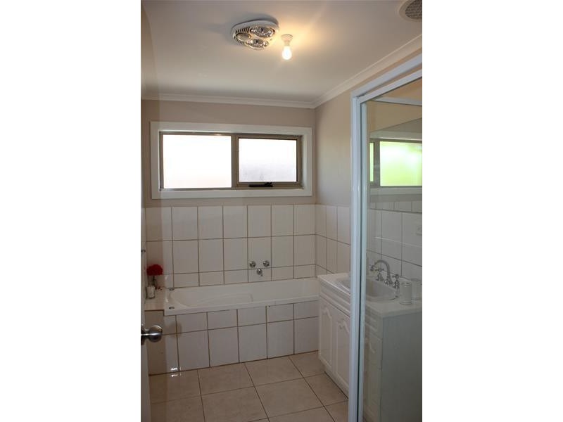 3/12 Bowmore  Road, Noble Park VIC 3174