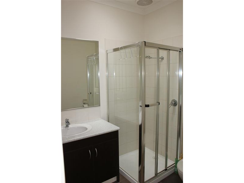 2B Gardiner Avenue, Dandenong North VIC 3175