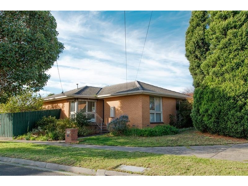 8 Ayton Court, Noble Park North VIC 3174