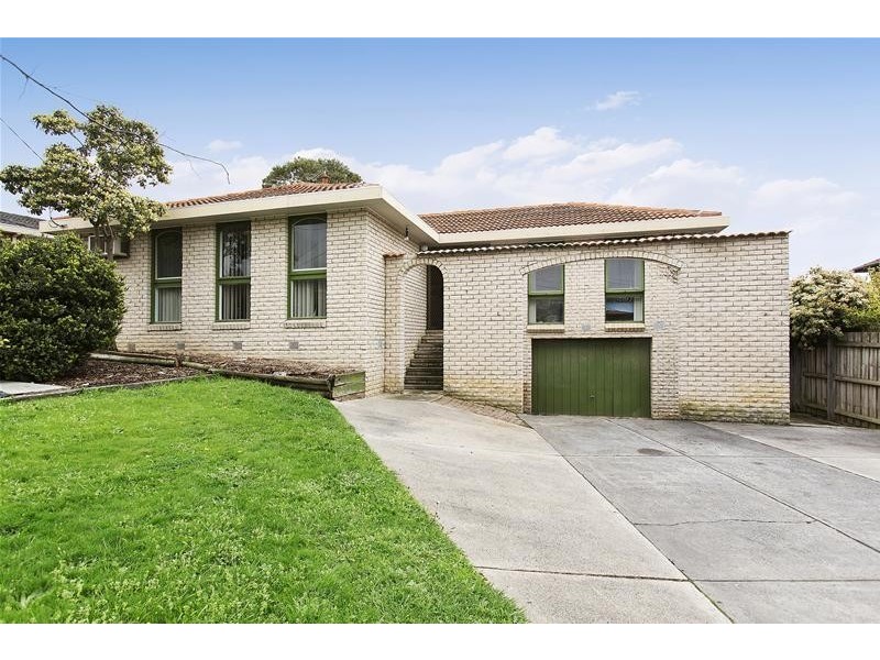 16 Waranga Street, Dandenong North VIC 3175