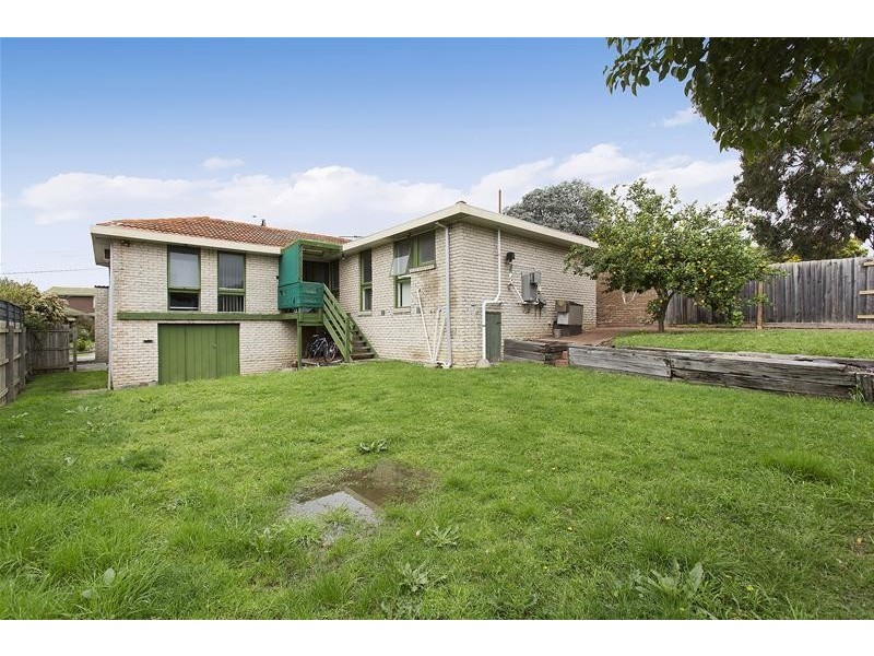 16 Waranga Street, Dandenong North VIC 3175