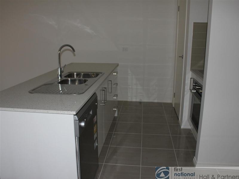 1b Carson Street, Dandenong VIC 3175