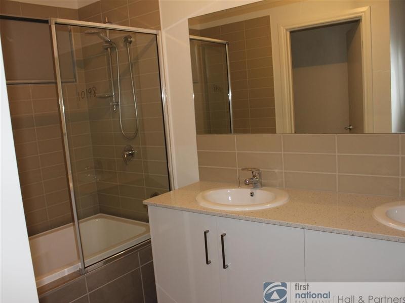 1b Carson Street, Dandenong VIC 3175