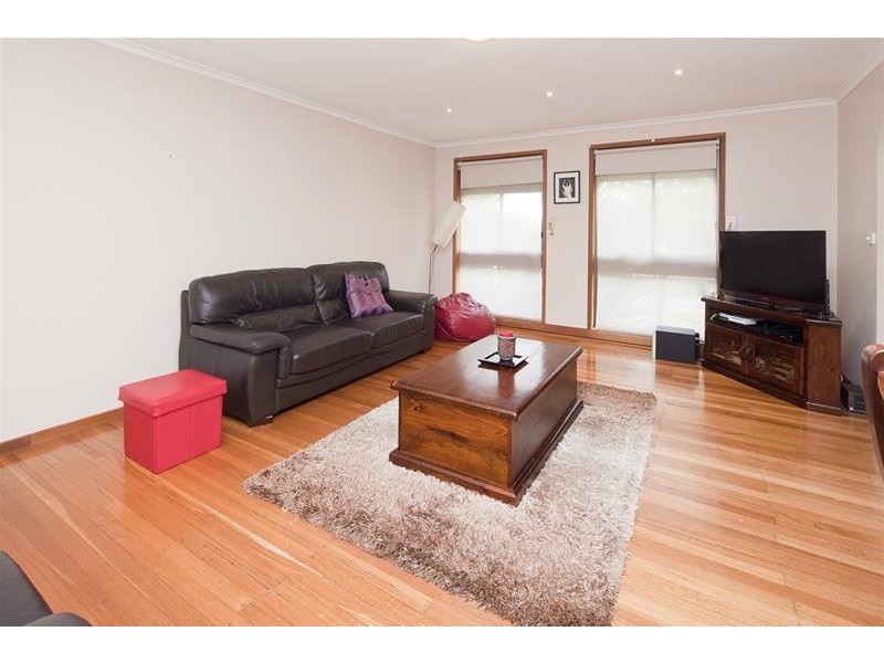 8/160 Gladstone Road, Dandenong North VIC 3175