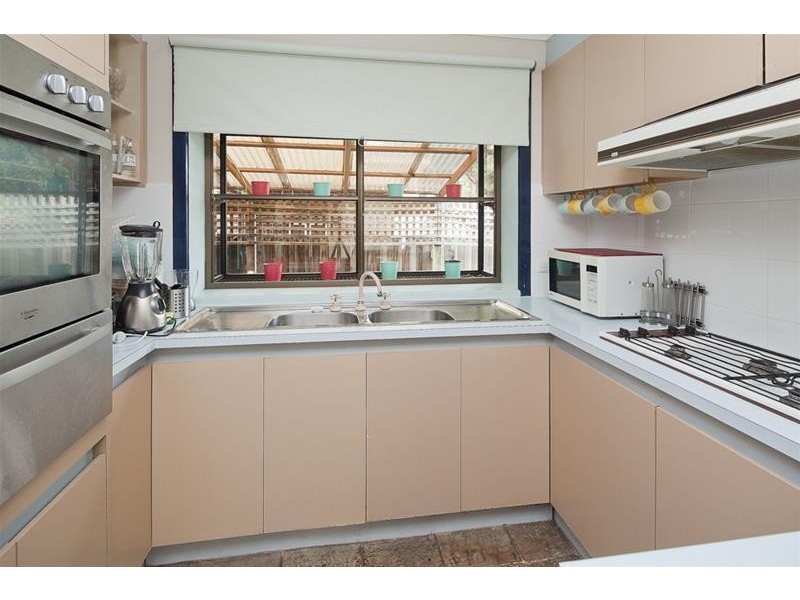 8/160 Gladstone Road, Dandenong North VIC 3175