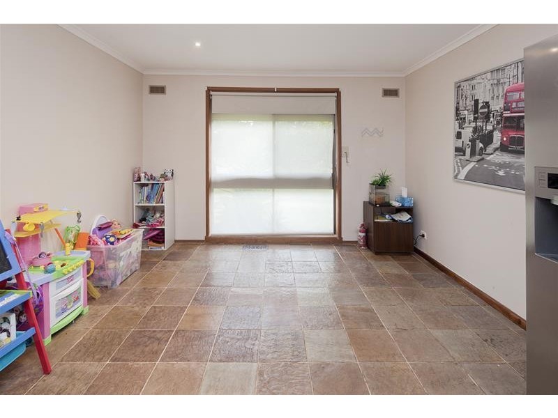 8/160 Gladstone Road, Dandenong North VIC 3175