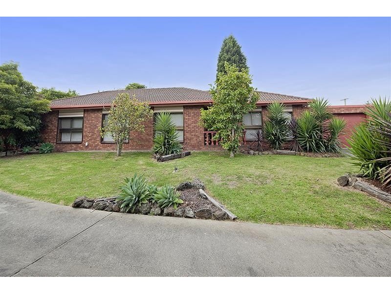 8/160 Gladstone Road, Dandenong North VIC 3175