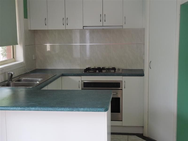 4/9 Wilma Avenue, Dandenong VIC 3175