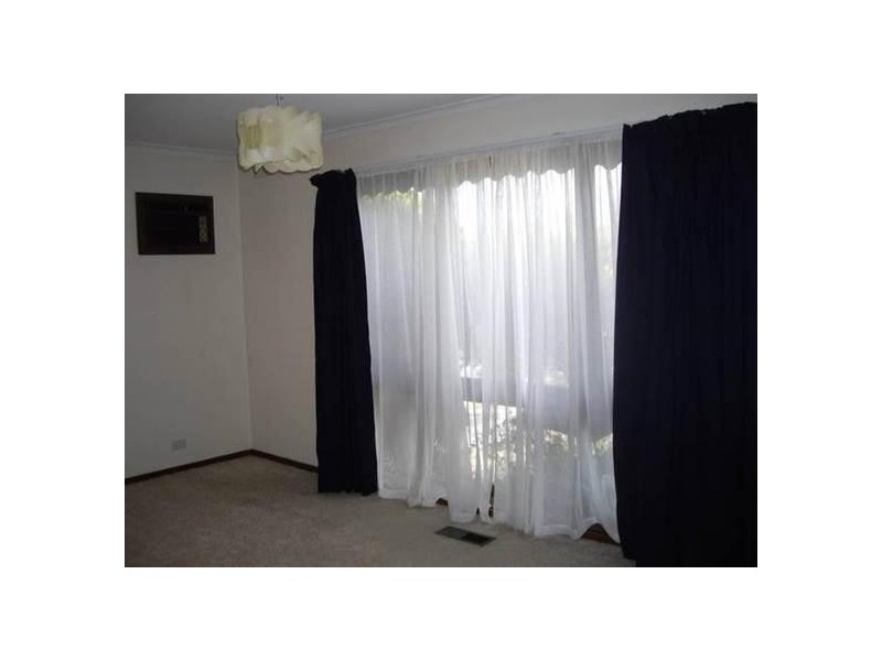 35 Haverbrack Drive, Mulgrave VIC 3170