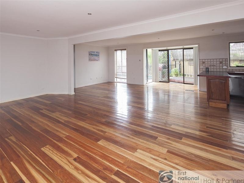 30 Regal Avenue, Hallam VIC 3803