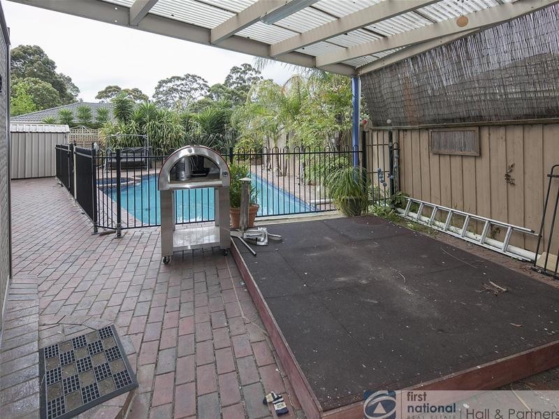 30 Regal Avenue, Hallam VIC 3803