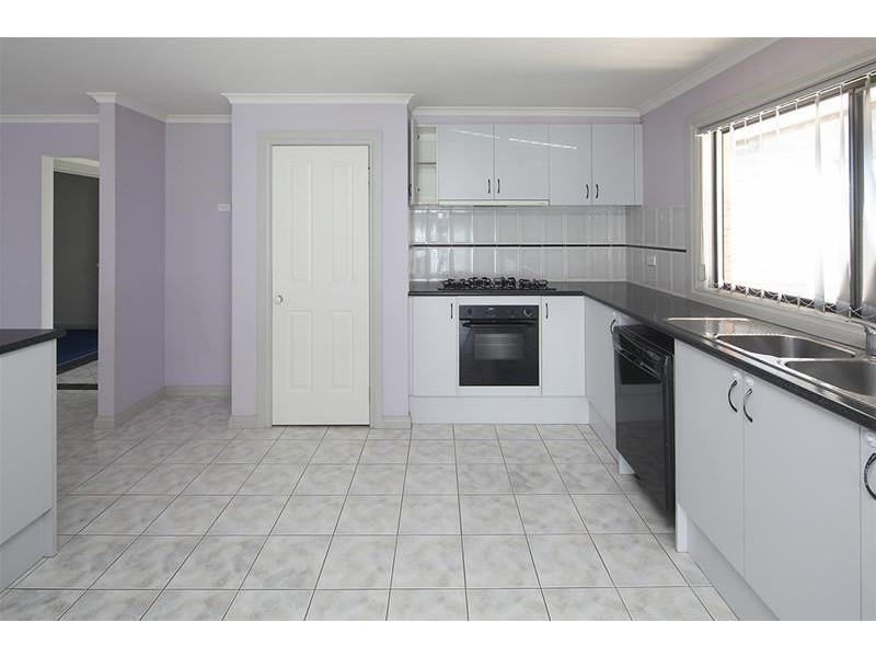 110 Reema Boulevard, Endeavour Hills VIC 3802