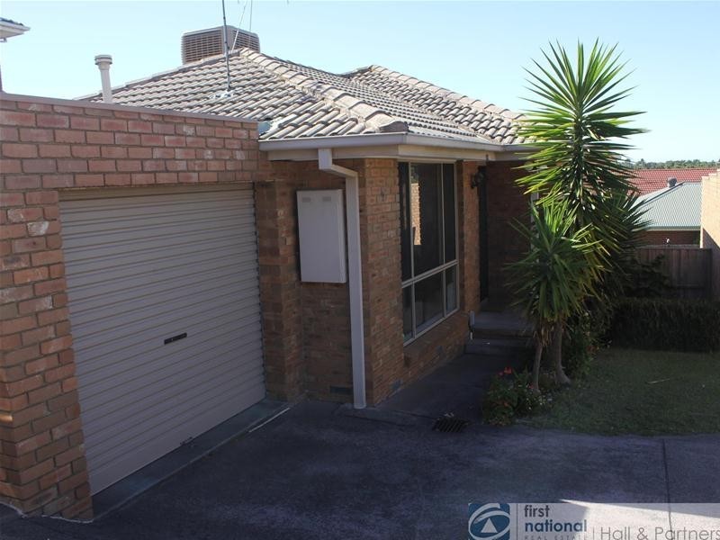 2/33 David Collins Drive, Endeavour Hills VIC 3802