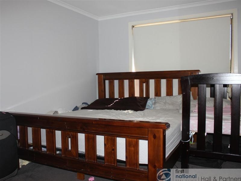 2/33 David Collins Drive, Endeavour Hills VIC 3802