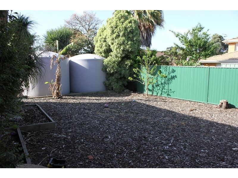 32 Denton Drive, Endeavour Hills VIC 3802