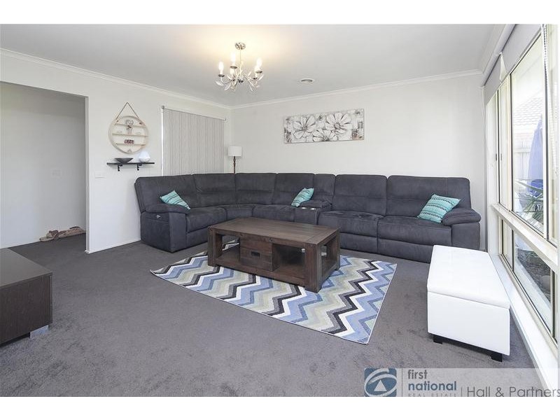 5 Edgewood Close Close, Narre Warren South VIC 3805