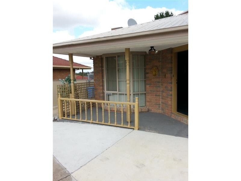 4 Skipton Place, Endeavour Hills VIC 3802