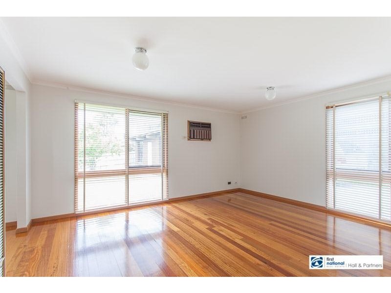 42 Fernbank Crescent, Mulgrave VIC 3170