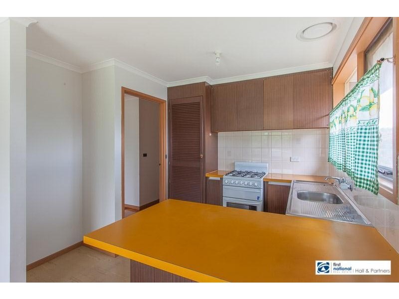 42 Fernbank Crescent, Mulgrave VIC 3170