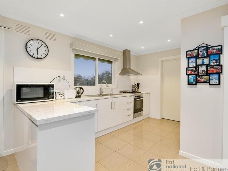 4 Rearden Close, Endeavour Hills VIC 3802