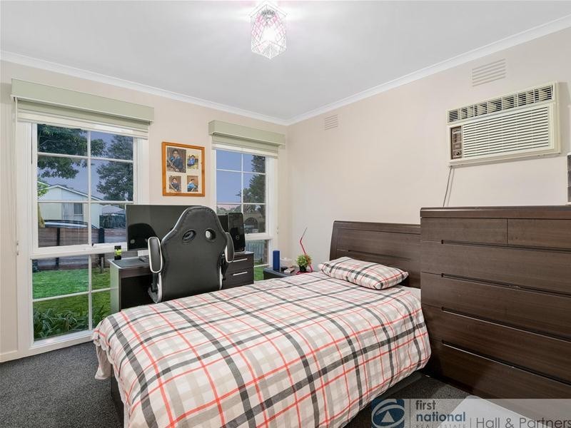 4 Rearden Close, Endeavour Hills VIC 3802