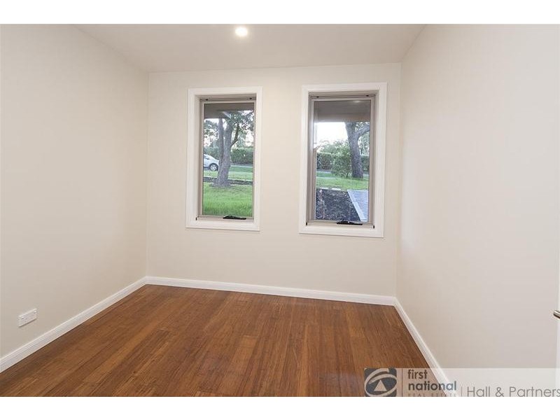 1 & 2/42 Buchanan Road, Berwick VIC 3806