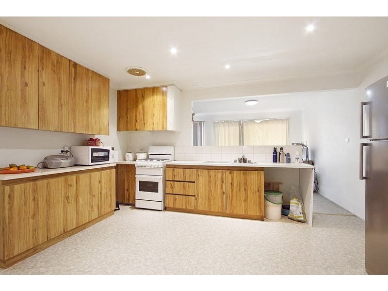 1/21 Barbara Avenue, Dandenong North VIC 3175