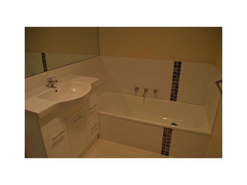 28 Scotsburn Way, Endeavour Hills VIC 3802