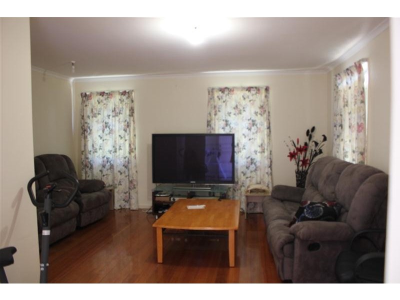 19 Lachlan Drive, Endeavour Hills VIC 3802